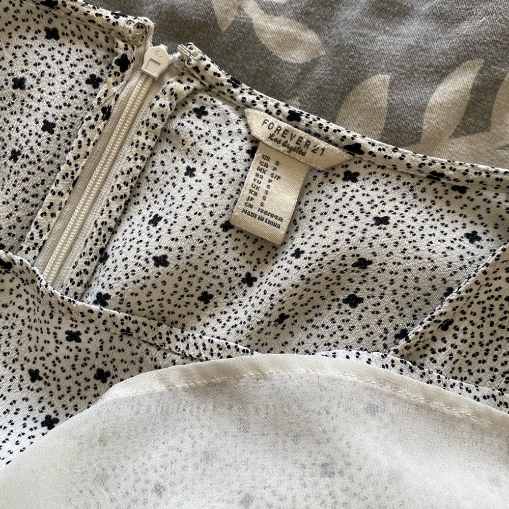 DONATED - Patterned shirt dress with pockets - Picture 10 of 11